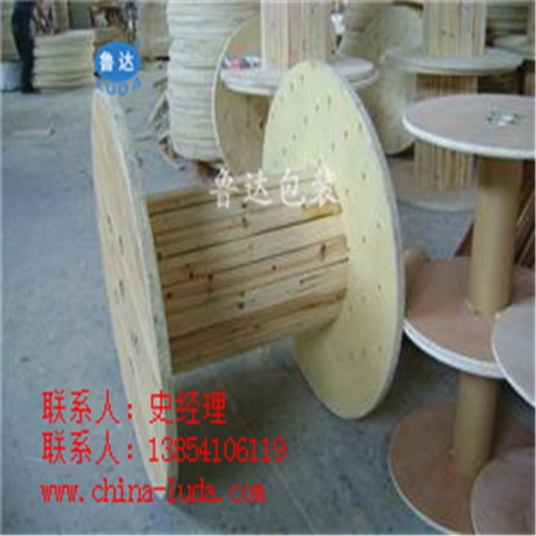 木線盤(pán) 木質(zhì)電纜盤(pán) 繞線盤(pán) 鋼絲盤(pán) 來(lái)樣定做純木電纜盤(pán)銷售